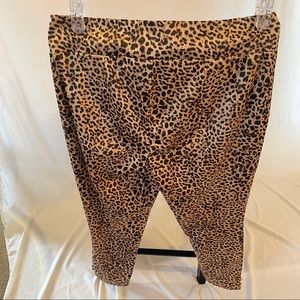 Retro Chic by Torrid leopard straight leg ankle pants w/ side zipper size 16 NWT
